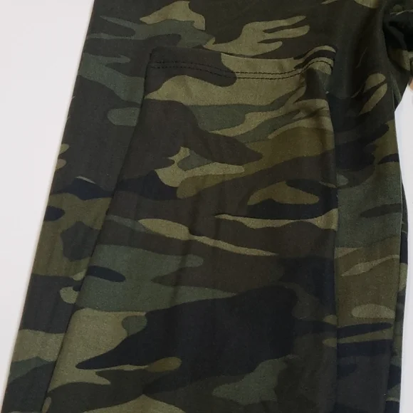 YOGA High Waistband Camo Legging - Picture 8 of 9